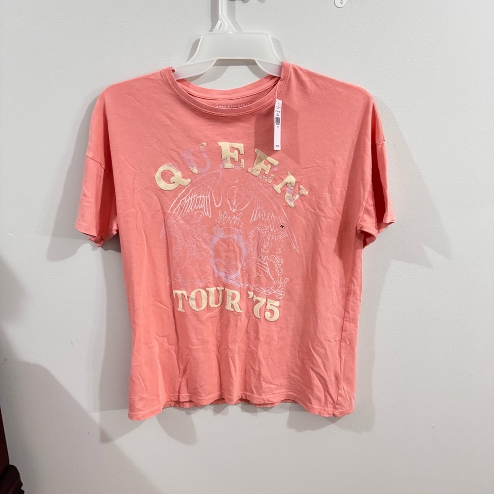 American Eagle Queen T-Shirt Size Medium NWT